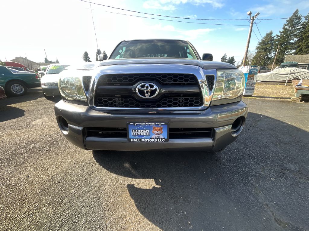 Photo 2 of this TOYOTA TACOMA PRERUNNE