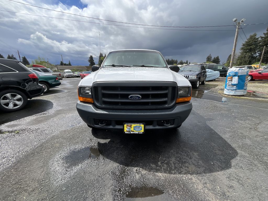 Photo 2 of this FORD F250 XL