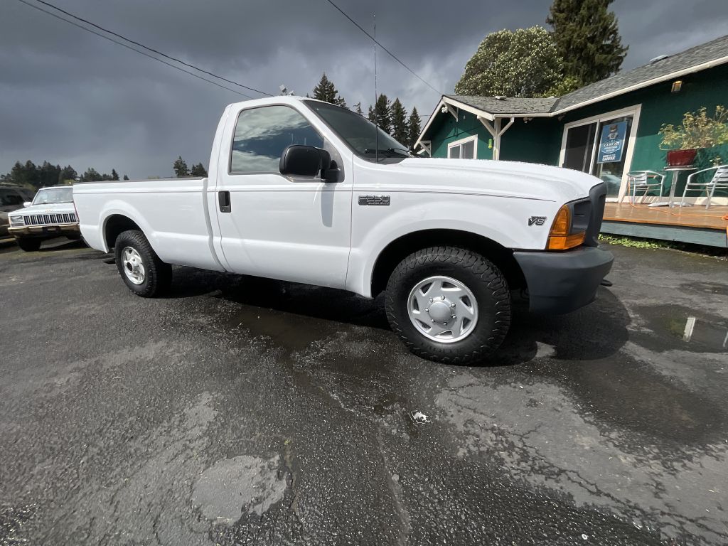 Photo 3 of this FORD F250 XL