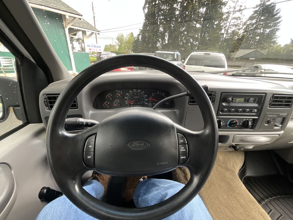 Photo 11 of this FORD F250 XL