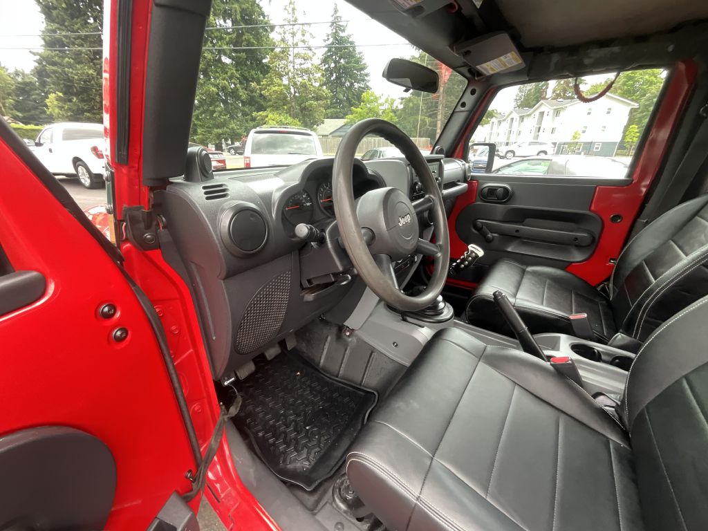 Photo 9 of this JEEP WRANGLER