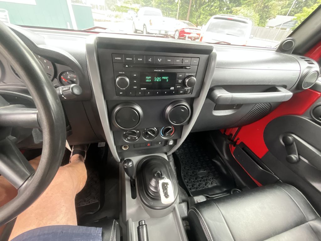 Photo 12 of this JEEP WRANGLER