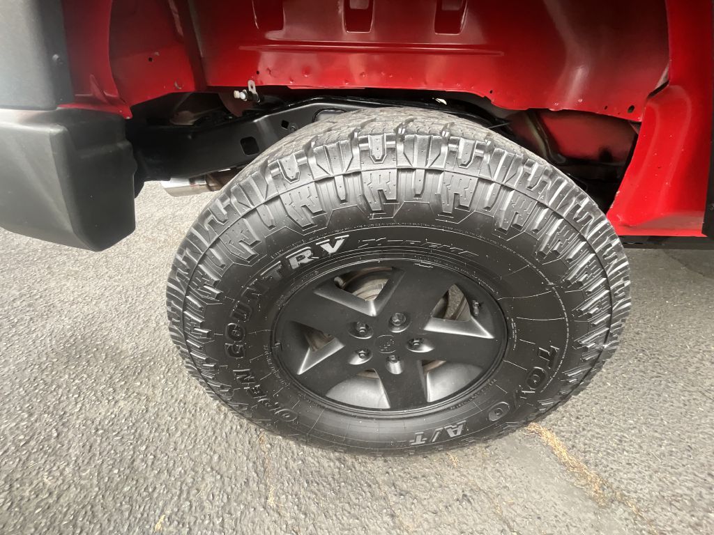 Photo 19 of this JEEP WRANGLER
