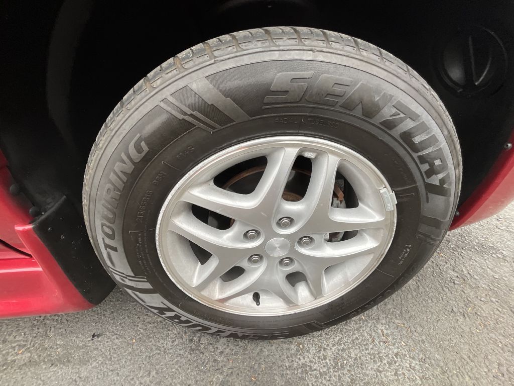 Photo 19 of this DODGE GRAND CARAVAN