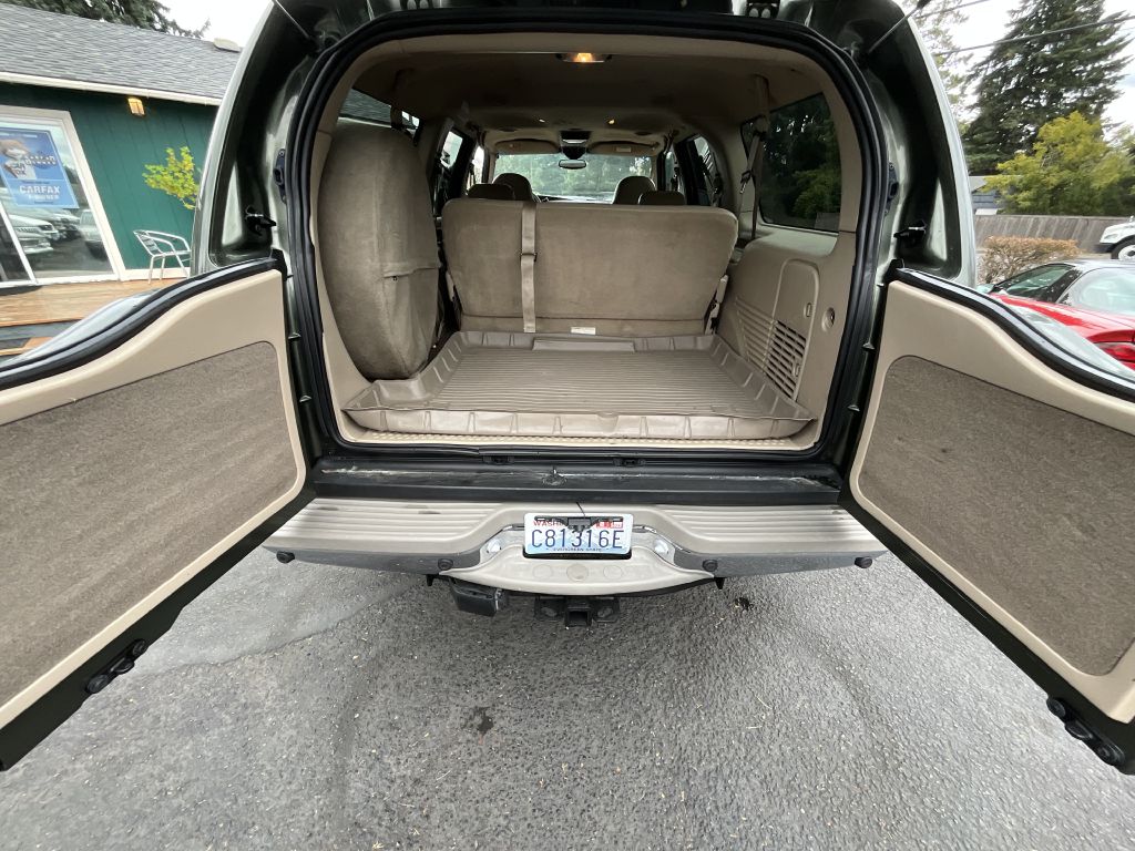 Photo 15 of this FORD EXCURSION