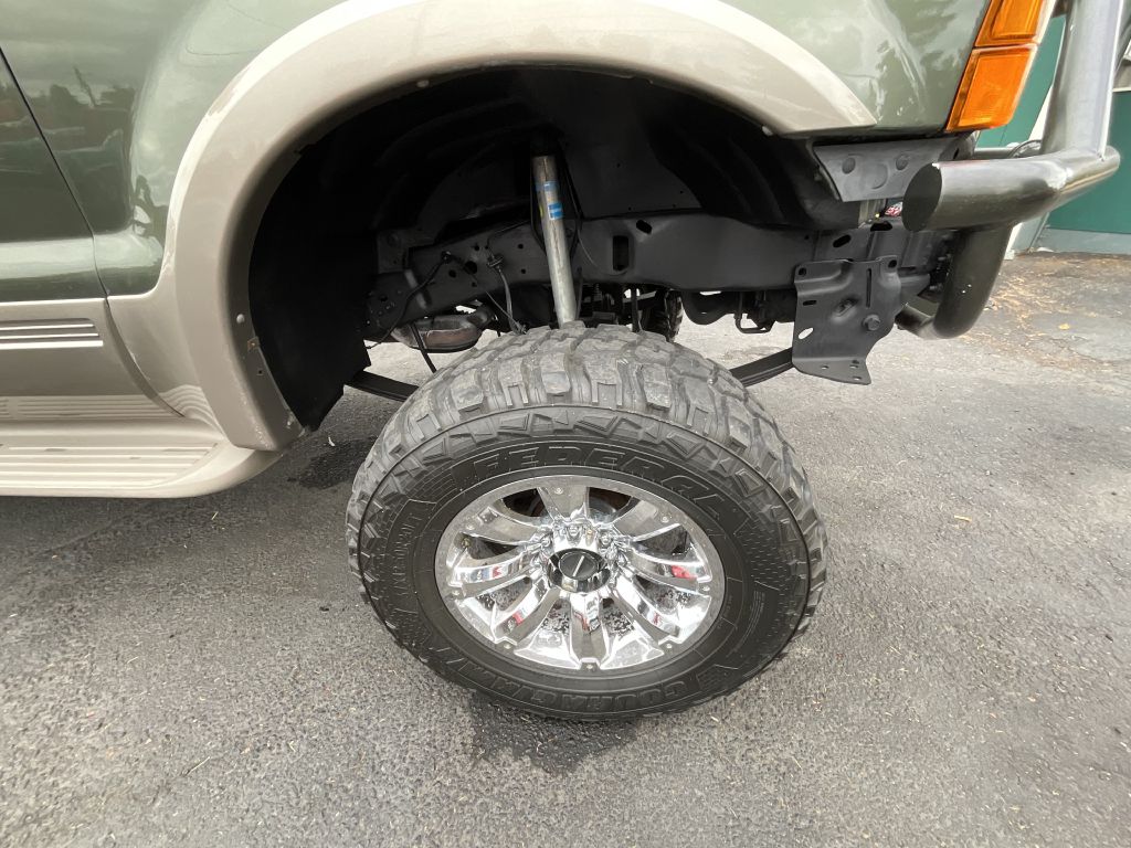 Photo 19 of this FORD EXCURSION