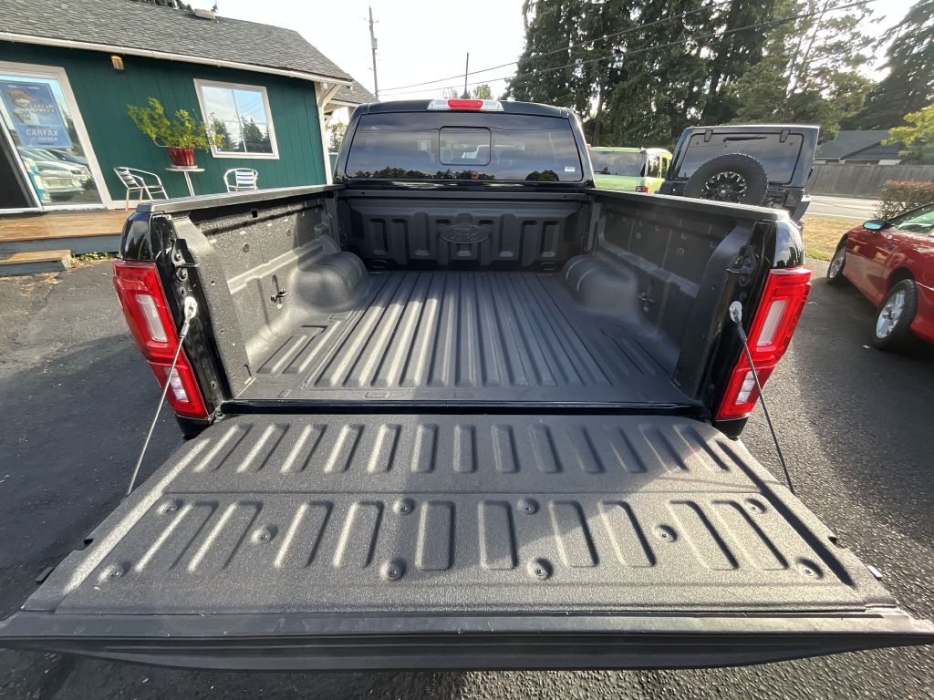 Photo 7 of this FORD RANGER LARIAT