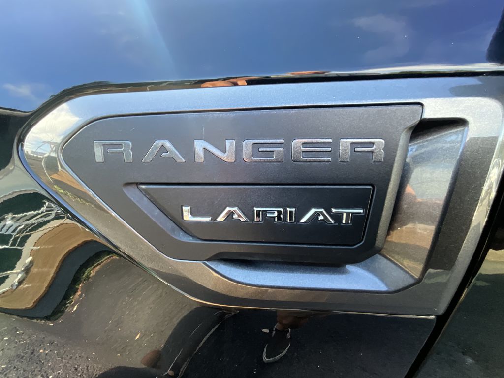 Photo 19 of this FORD RANGER LARIAT