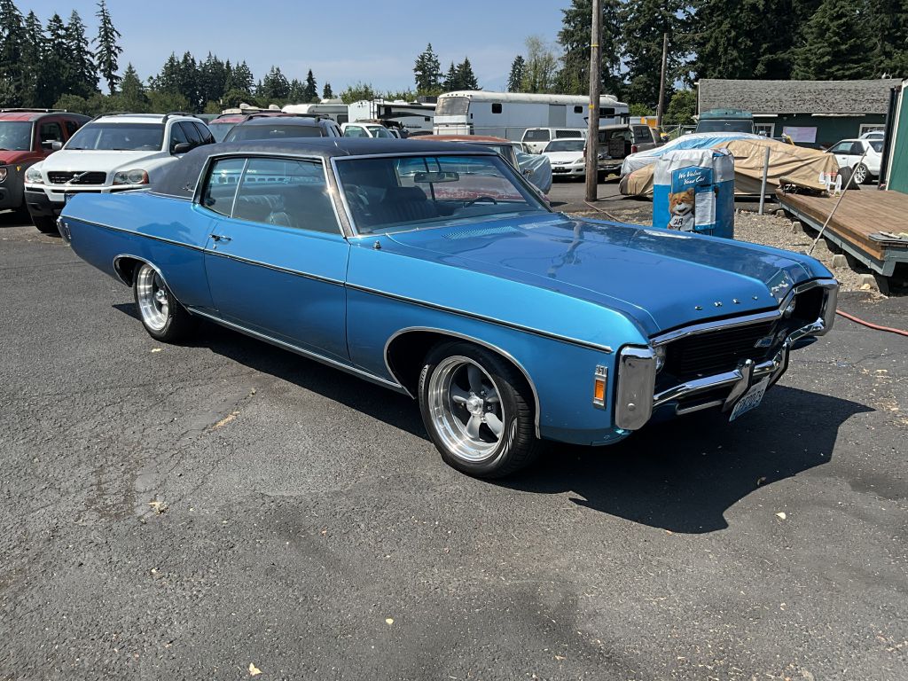 Photo 4 of this CHEVROLET IMPALA