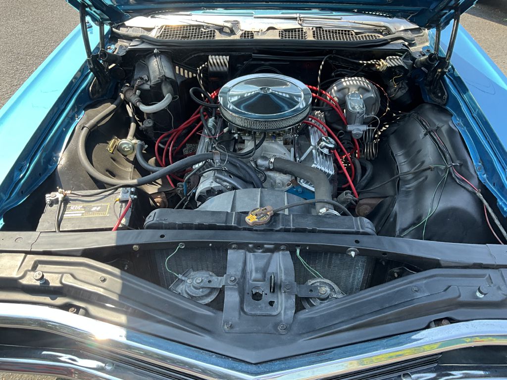 Photo 6 of this CHEVROLET IMPALA