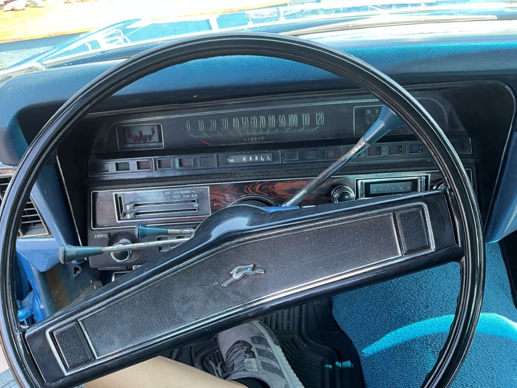 Photo 11 of this CHEVROLET IMPALA