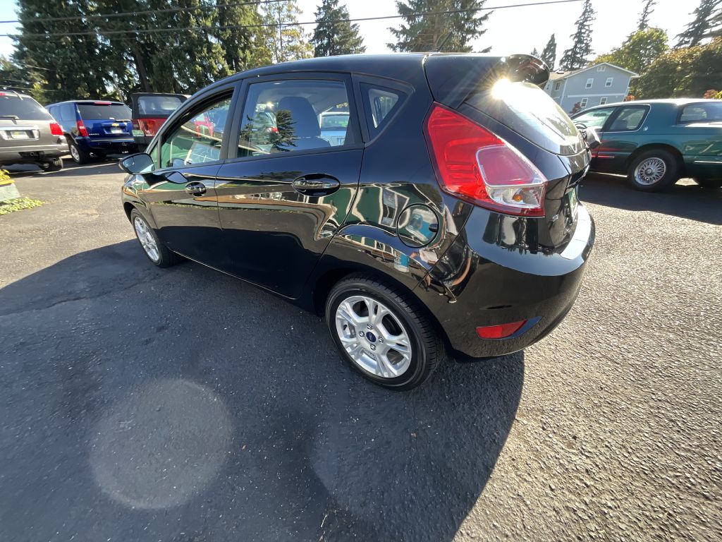 Photo 6 of this FORD FIESTA