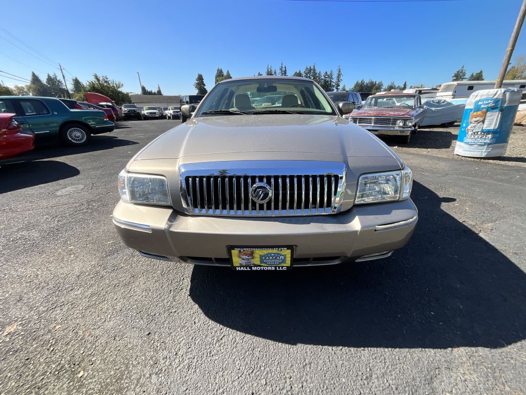 Photo 2 of this MERCURY GRAND MARQUIS