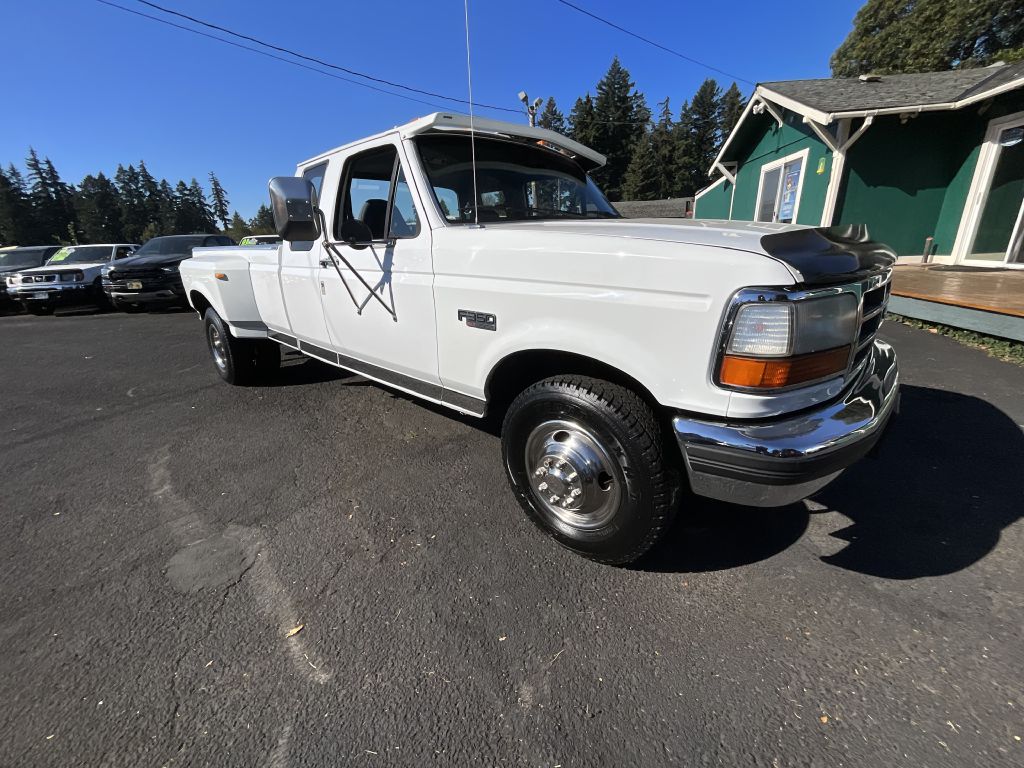 Photo 3 of this FORD F350 XLT