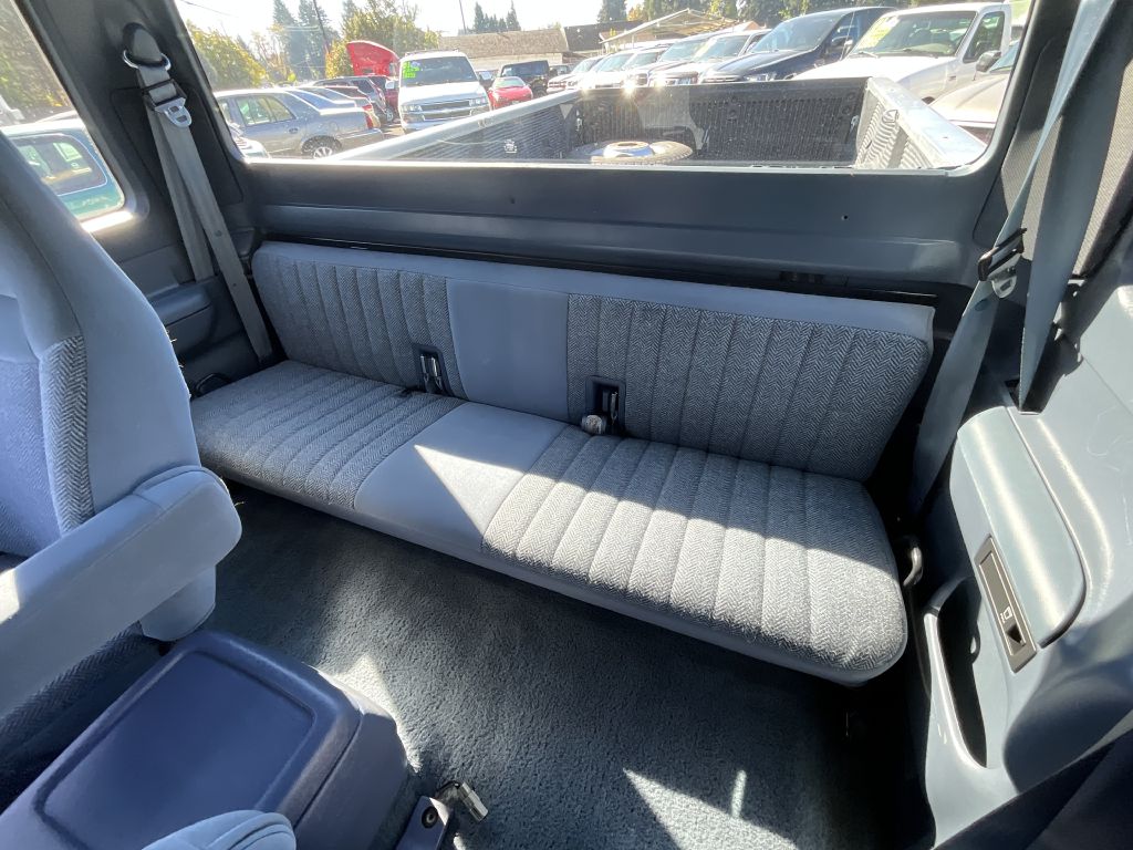 Photo 13 of this FORD F350 XLT