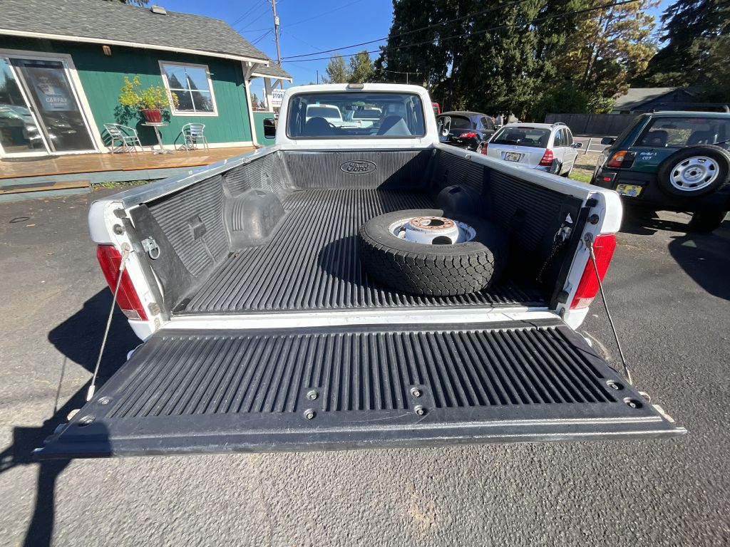 Photo 14 of this FORD F350 XLT