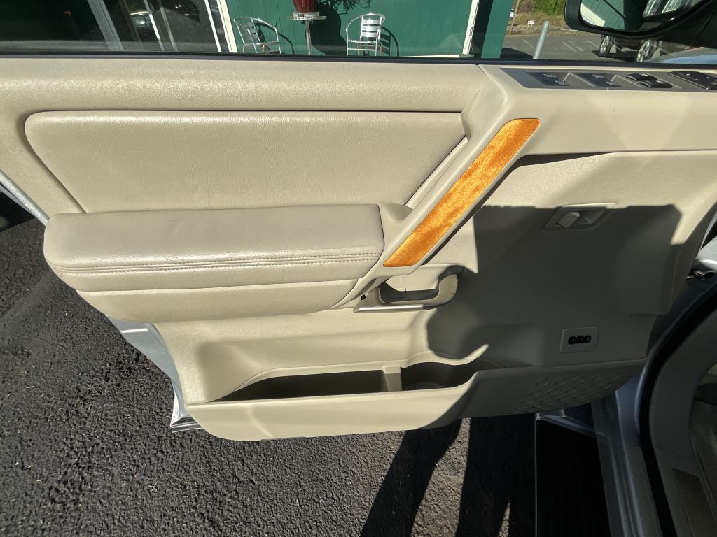 Photo 7 of this INFINITI QX56