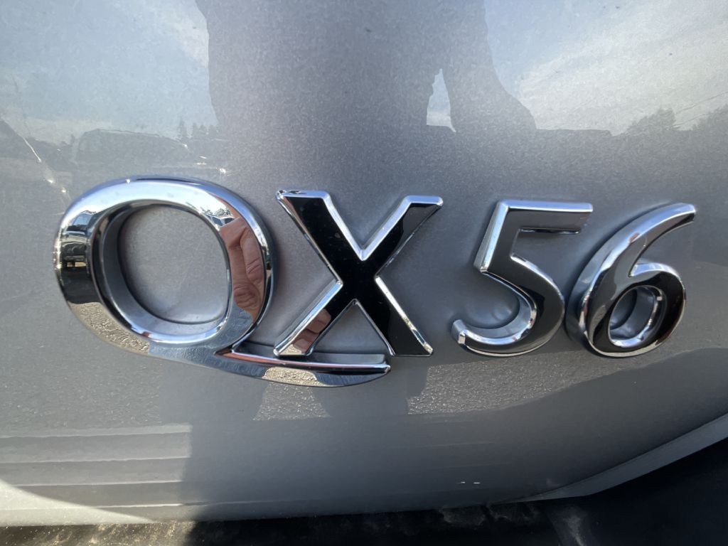 Photo 21 of this INFINITI QX56