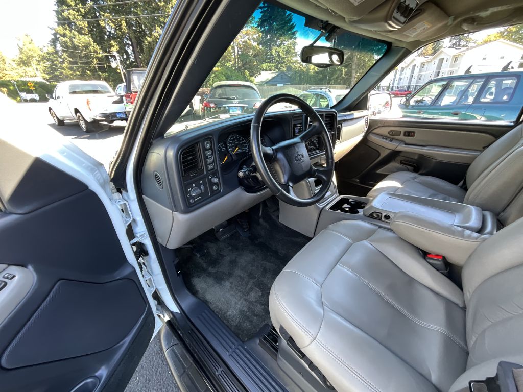 Photo 9 of this CHEVROLET SUBURBAN
