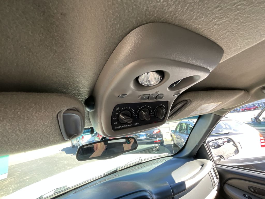 Photo 13 of this CHEVROLET SUBURBAN