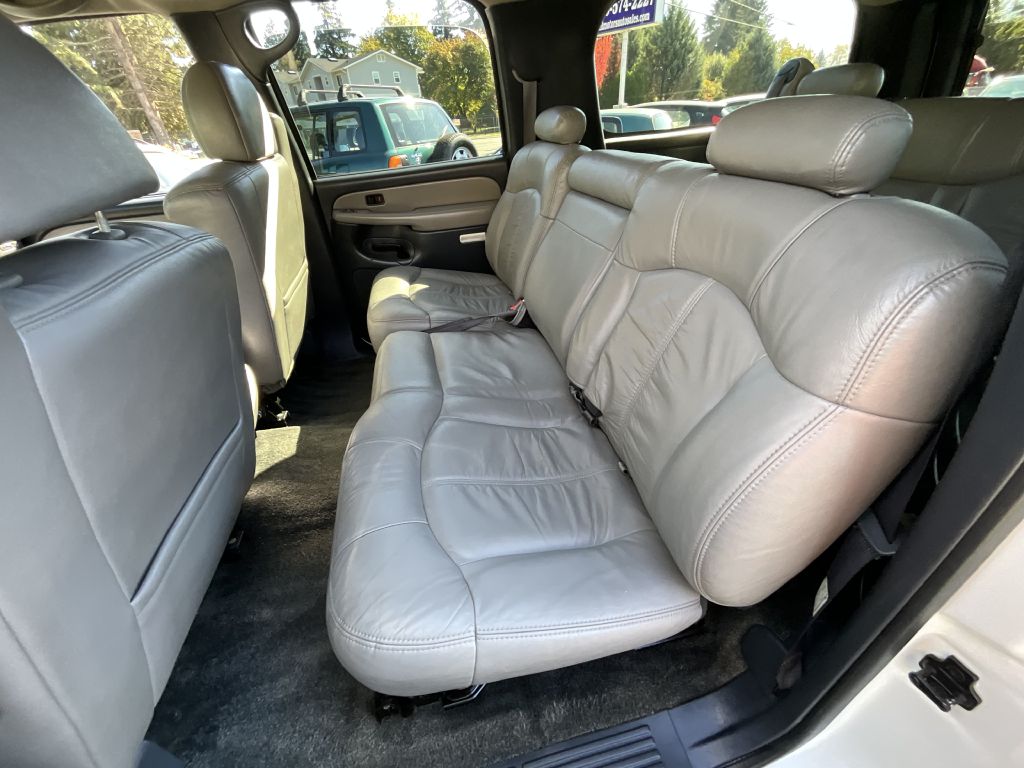 Photo 14 of this CHEVROLET SUBURBAN