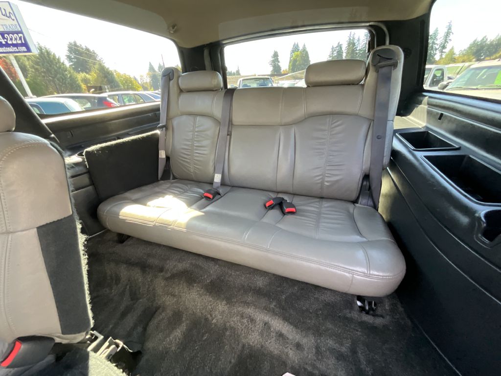 Photo 15 of this CHEVROLET SUBURBAN
