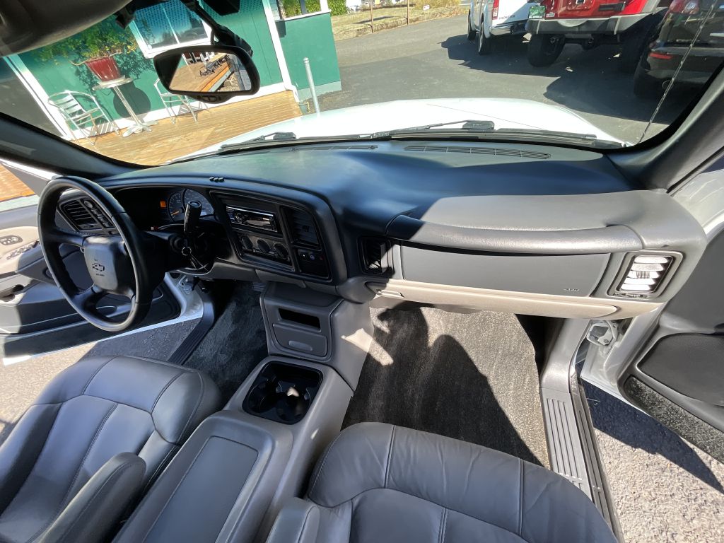 Photo 20 of this CHEVROLET SUBURBAN