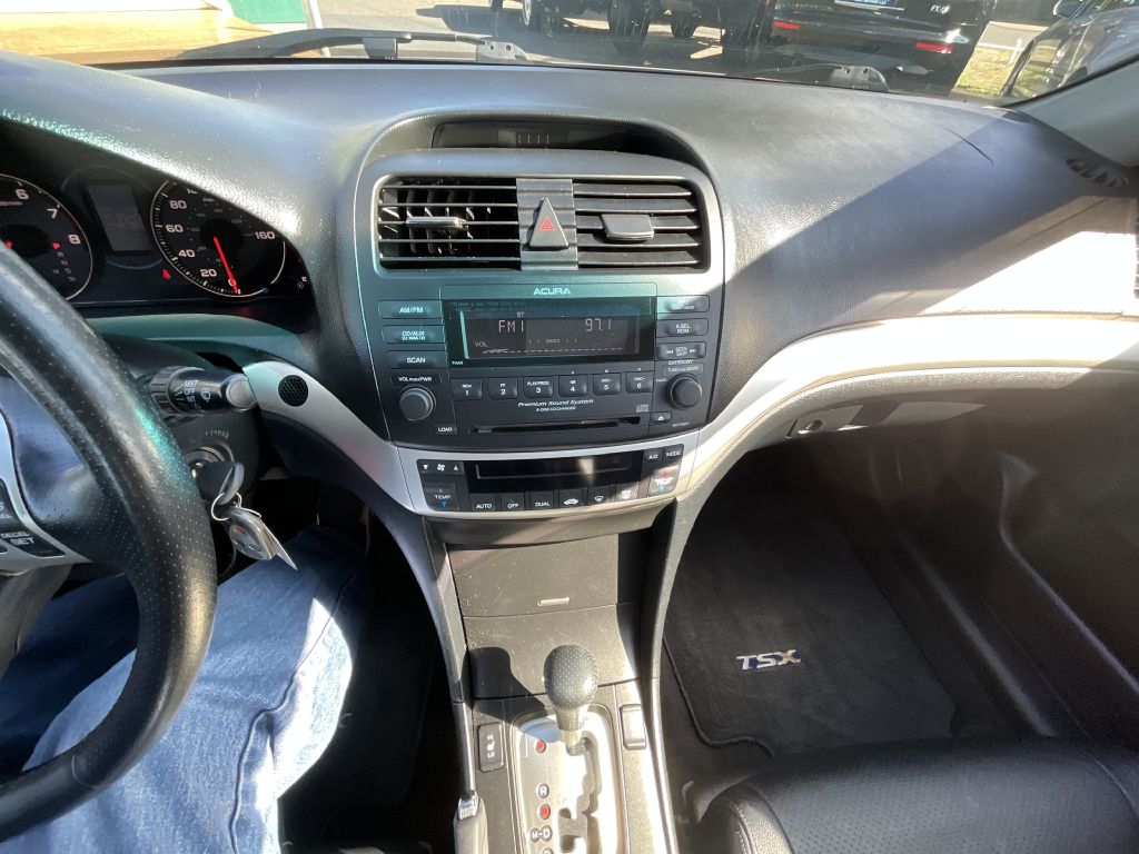 Photo 11 of this ACURA TSX