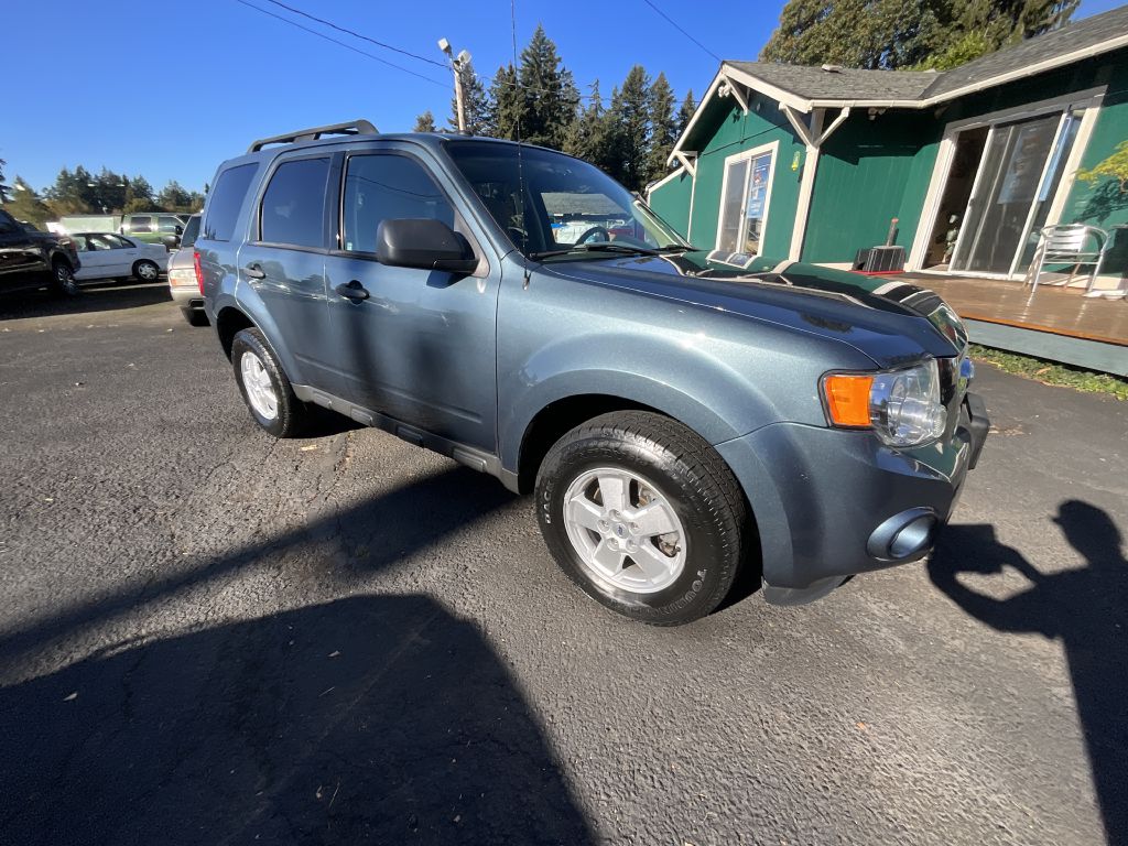 Photo 3 of this FORD ESCAPE