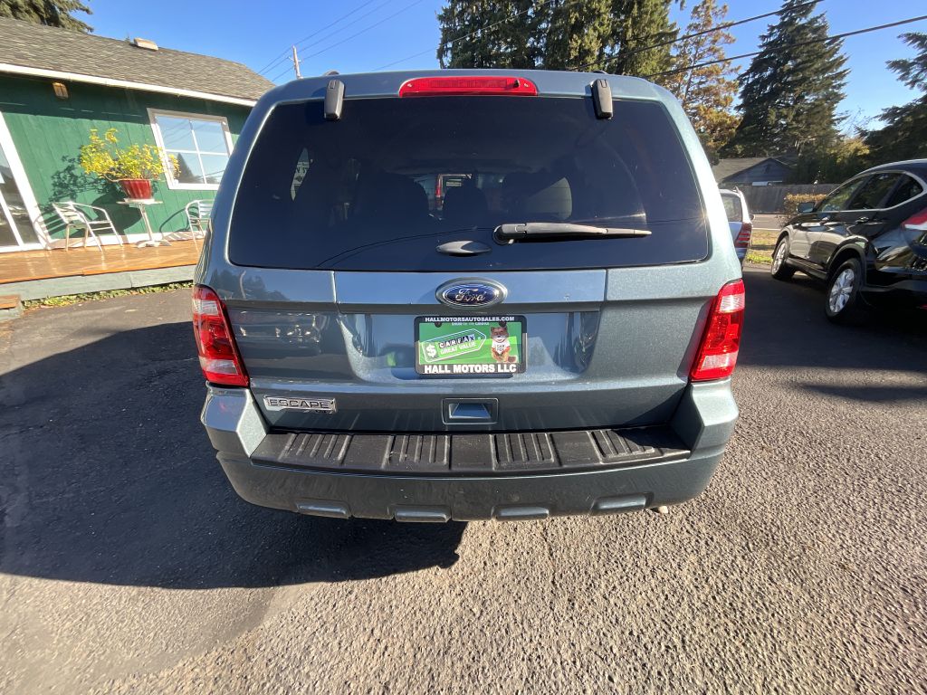 Photo 5 of this FORD ESCAPE