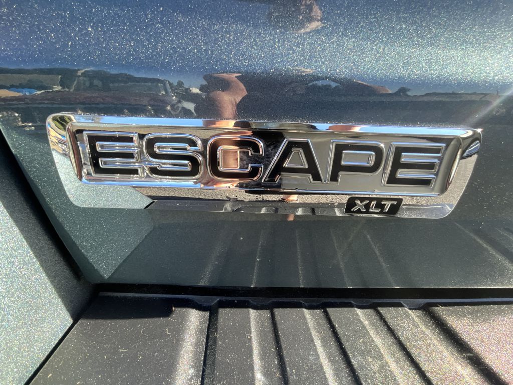 Photo 19 of this FORD ESCAPE