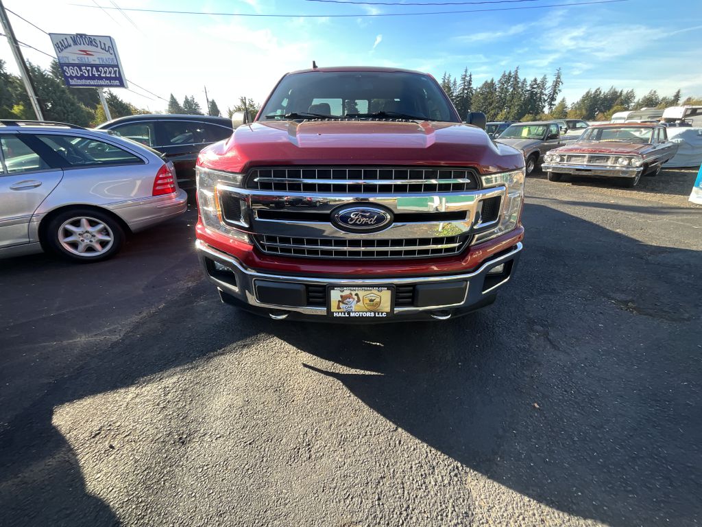 Photo 2 of this FORD F150 XLT