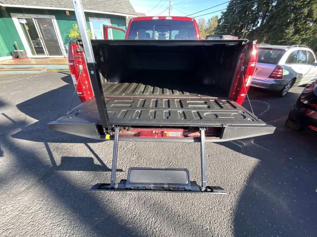 Photo 7 of this FORD F150 XLT