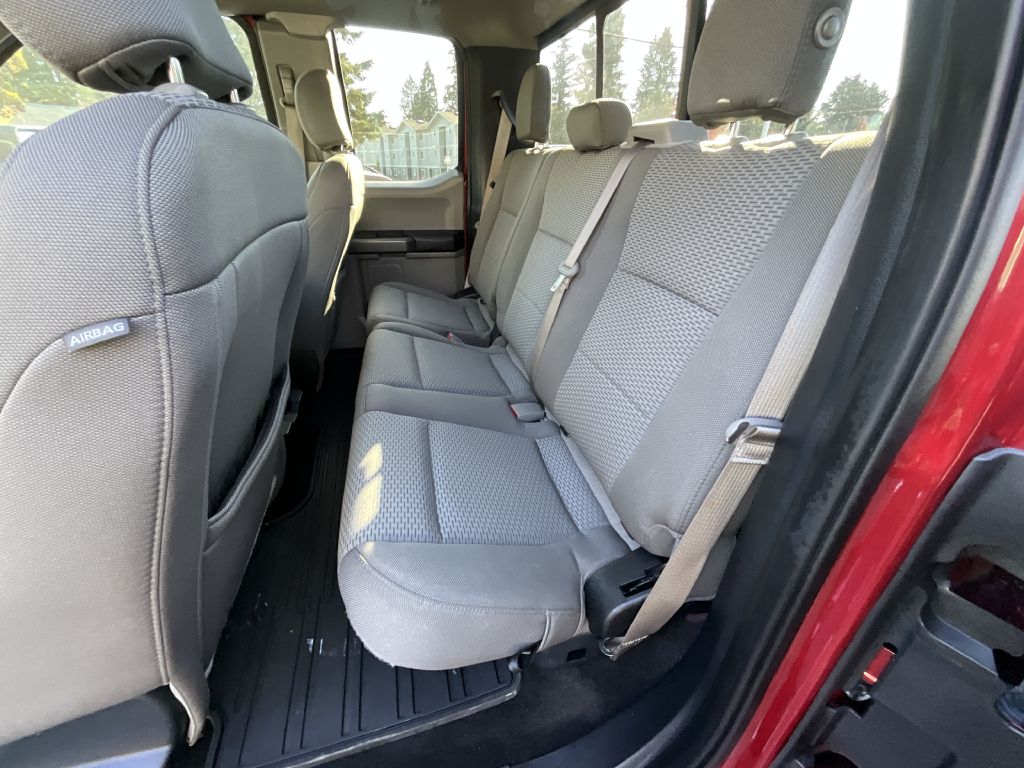 Photo 13 of this FORD F150 XLT