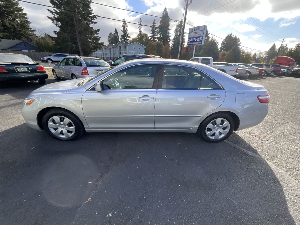 2009 TOYOTA CAMRY LE