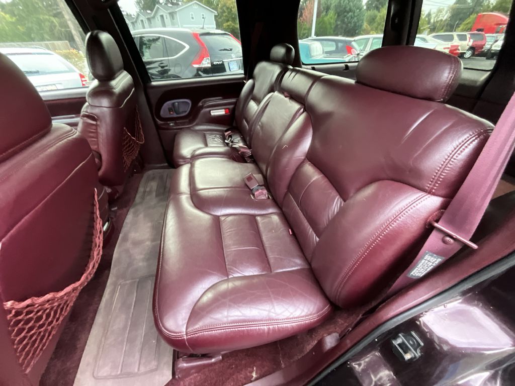Photo 12 of this GMC YUKON SLT