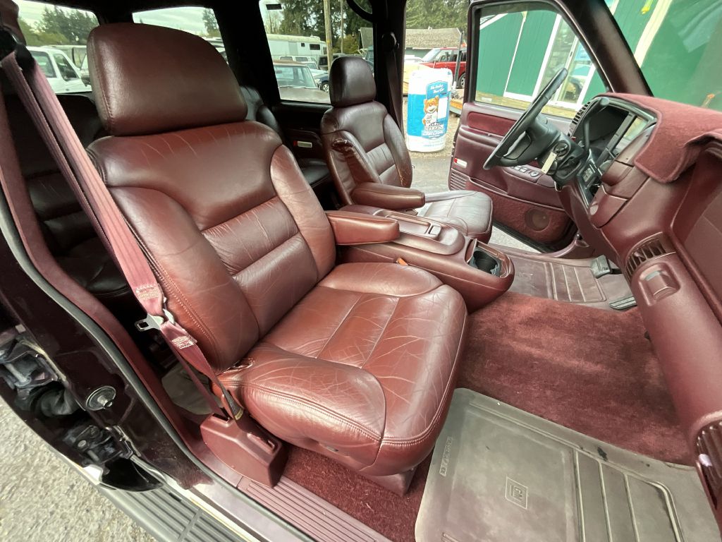 Photo 15 of this GMC YUKON SLT