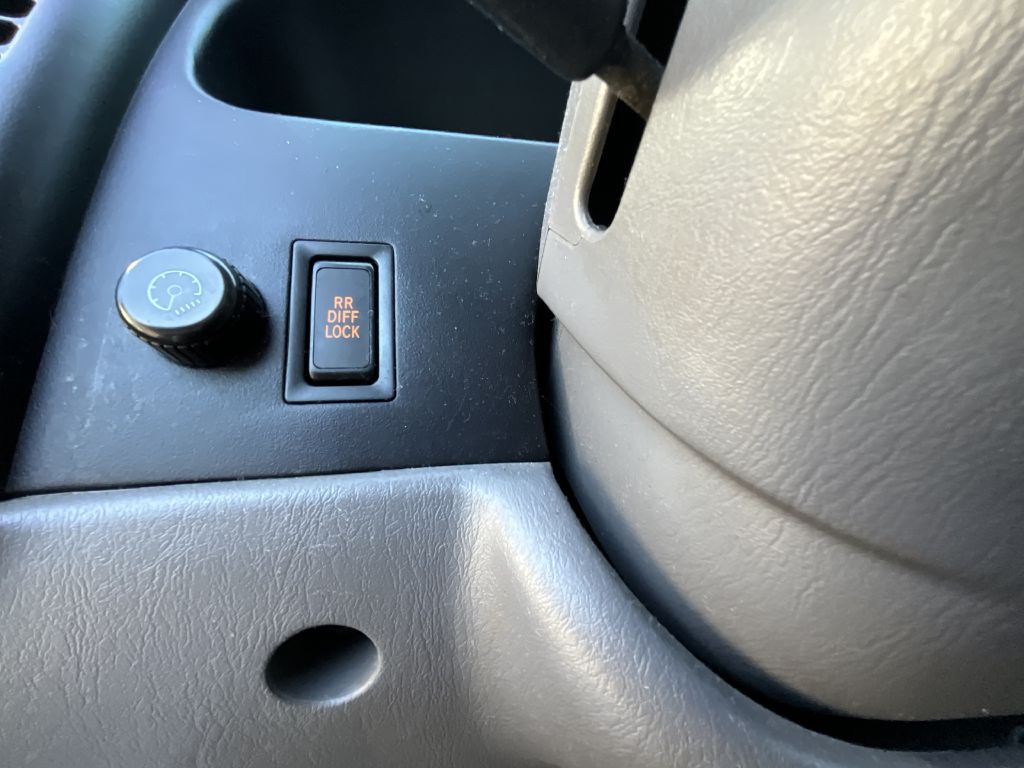 Photo 11 of this TOYOTA TACOMA SR5