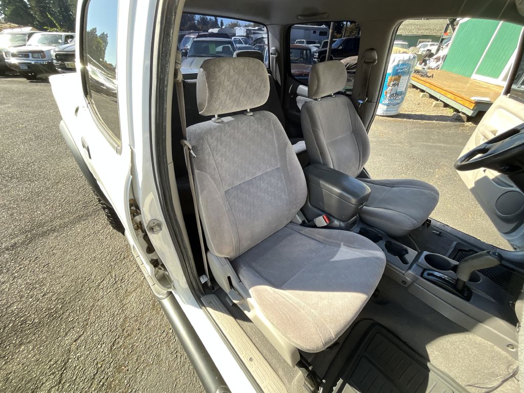 Photo 15 of this TOYOTA TACOMA SR5
