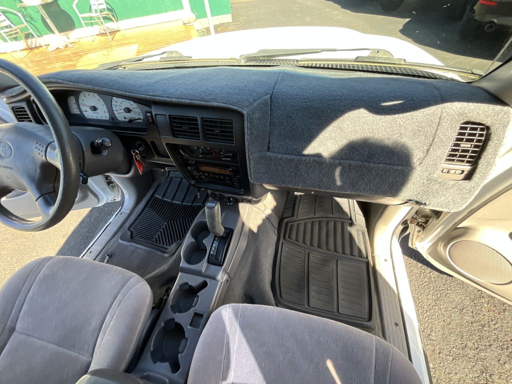 Photo 16 of this TOYOTA TACOMA SR5