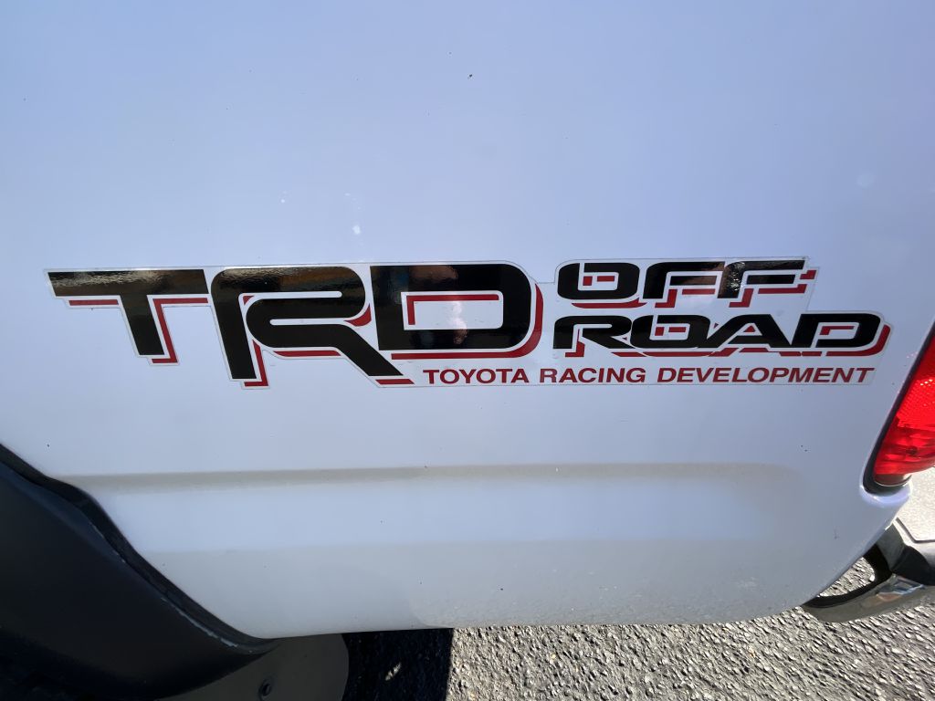 Photo 19 of this TOYOTA TACOMA SR5