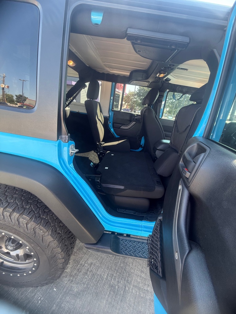 Photo 11 of this JEEP WRANGLER UNLIMI