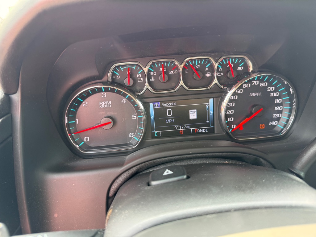 Photo 2 of this CHEVROLET TAHOE