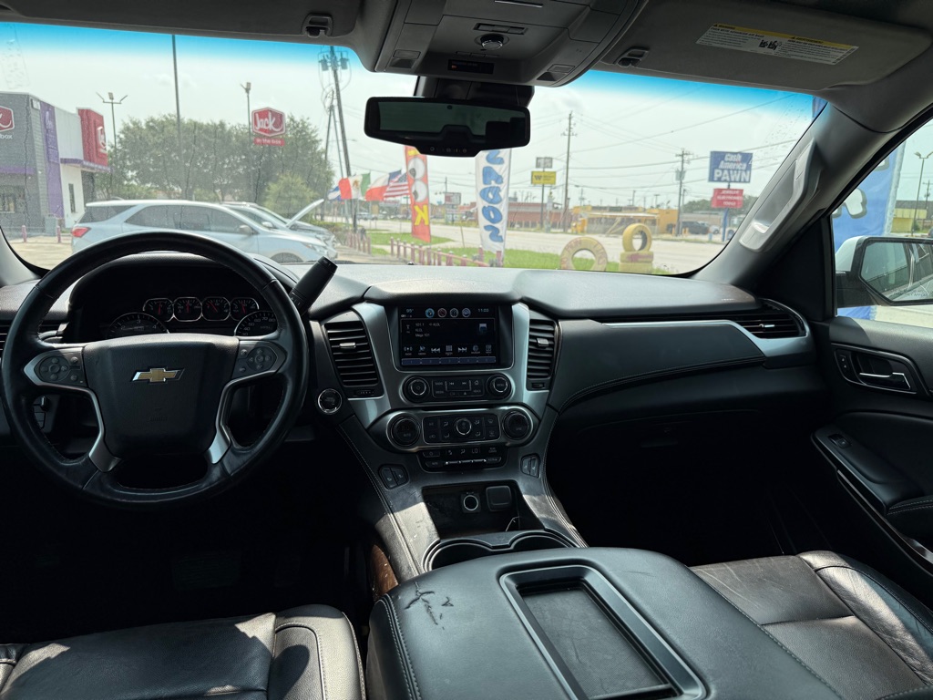 Photo 5 of this CHEVROLET TAHOE