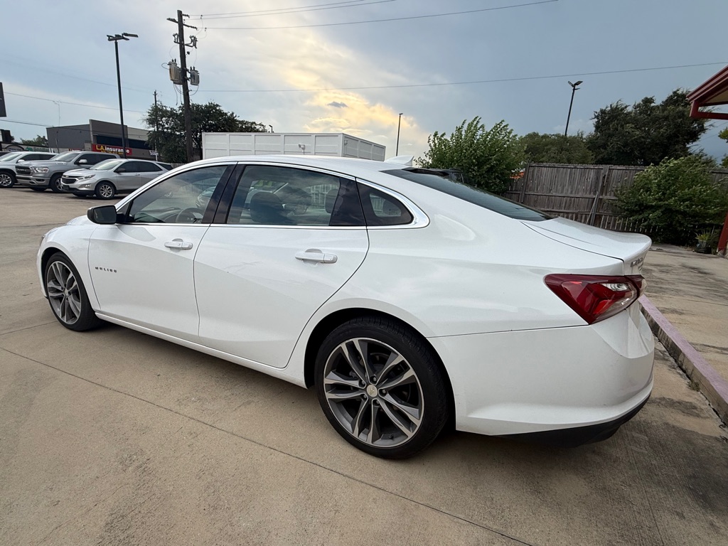 Photo 4 of this CHEVROLET MALIBU
