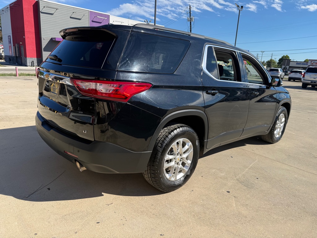 Photo 3 of this CHEVROLET TRAVERSE