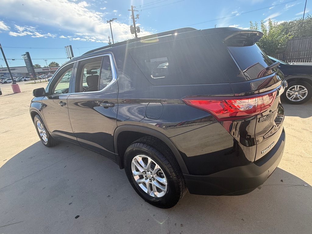 Photo 12 of this CHEVROLET TRAVERSE