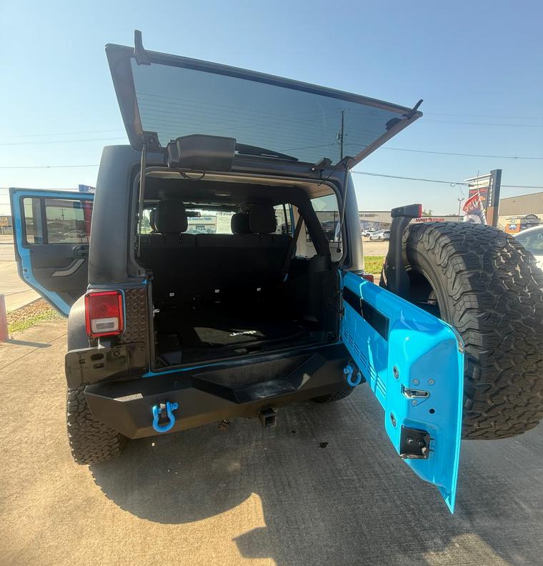 Photo 7 of this JEEP WRANGLER UNLIMI