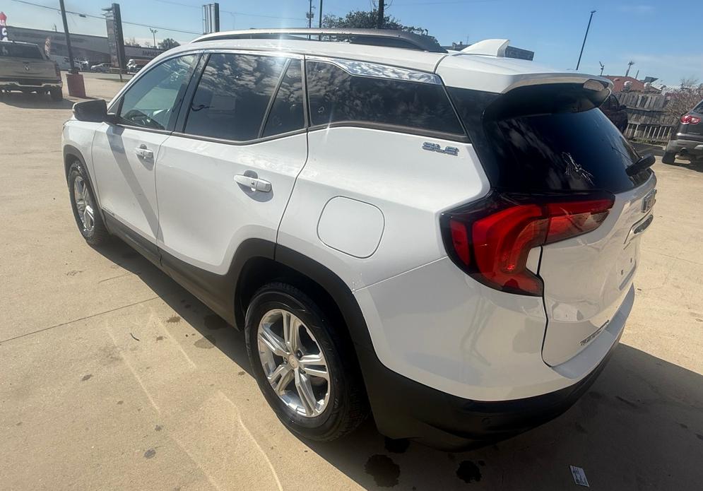 Photo 9 of this GMC TERRAIN