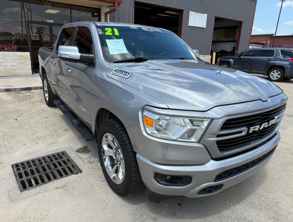 Photo 2 of this RAM 1500